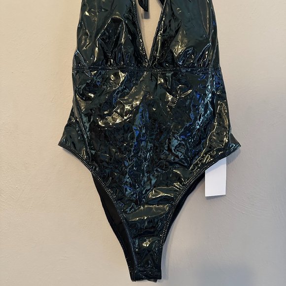 NWT WDIRARA Women's Deep V-Neck Halter-Top PU Leather Skinny Bodysuit Size S - Picture 6 of 16